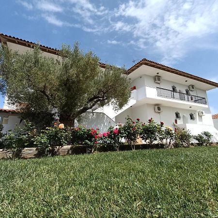 Ferienwohnung Marios Garden House Áfitos Exterior foto