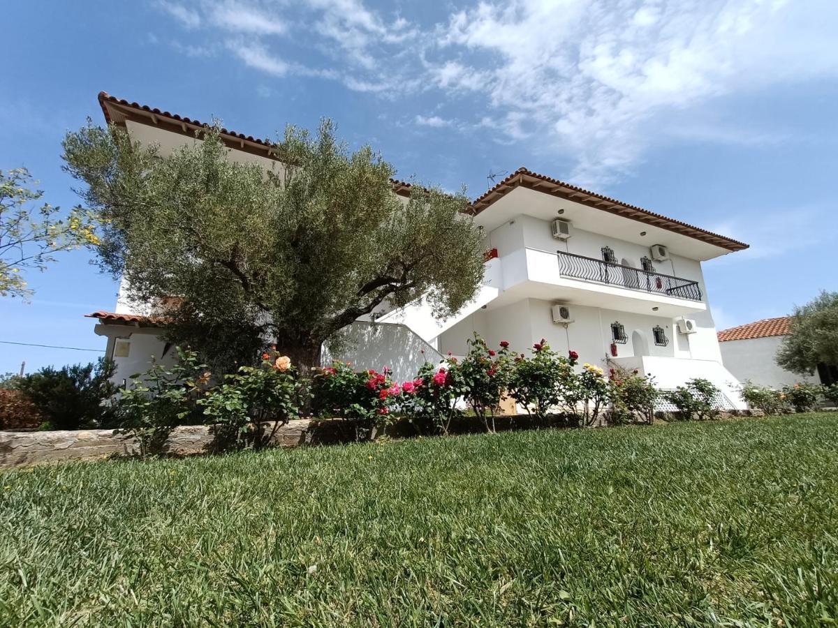 Ferienwohnung Marios Garden House Áfitos Exterior foto