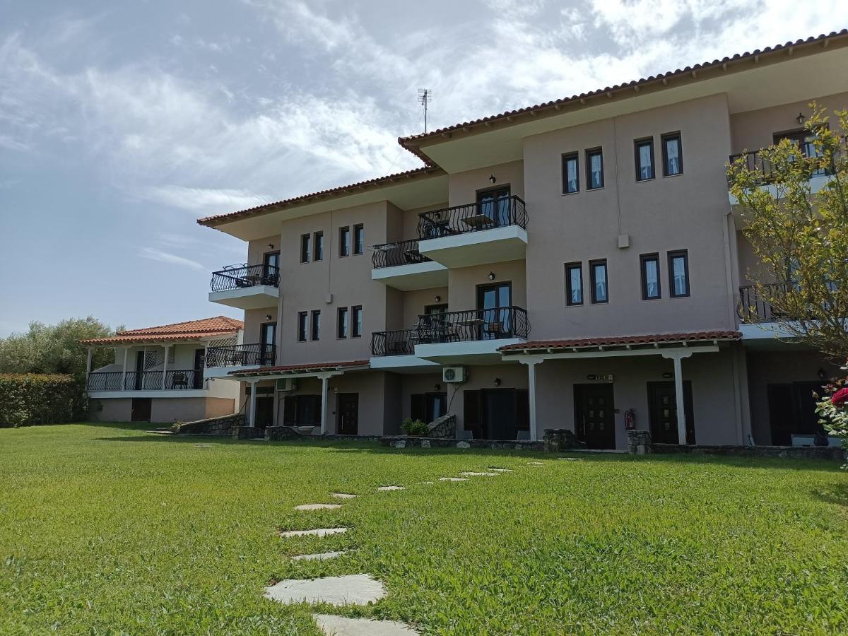 Ferienwohnung Marios Garden House Áfitos Exterior foto