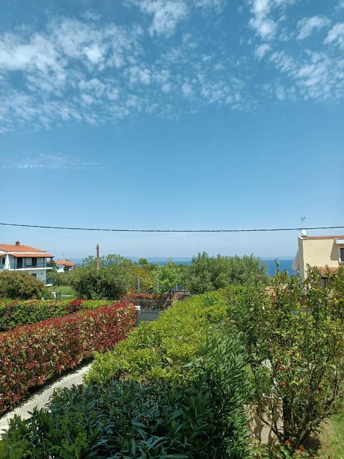 Ferienwohnung Marios Garden House Áfitos Exterior foto