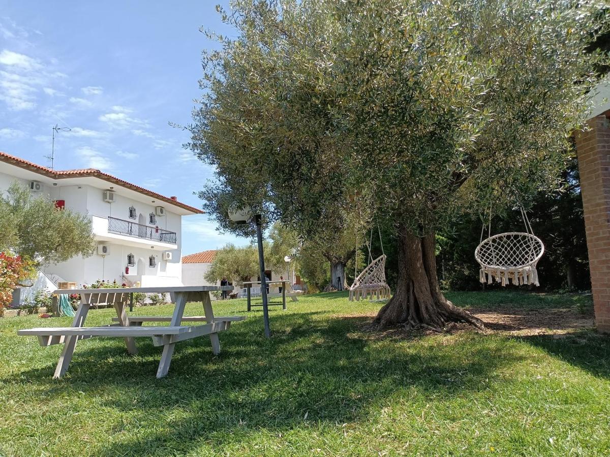 Ferienwohnung Marios Garden House Áfitos Exterior foto